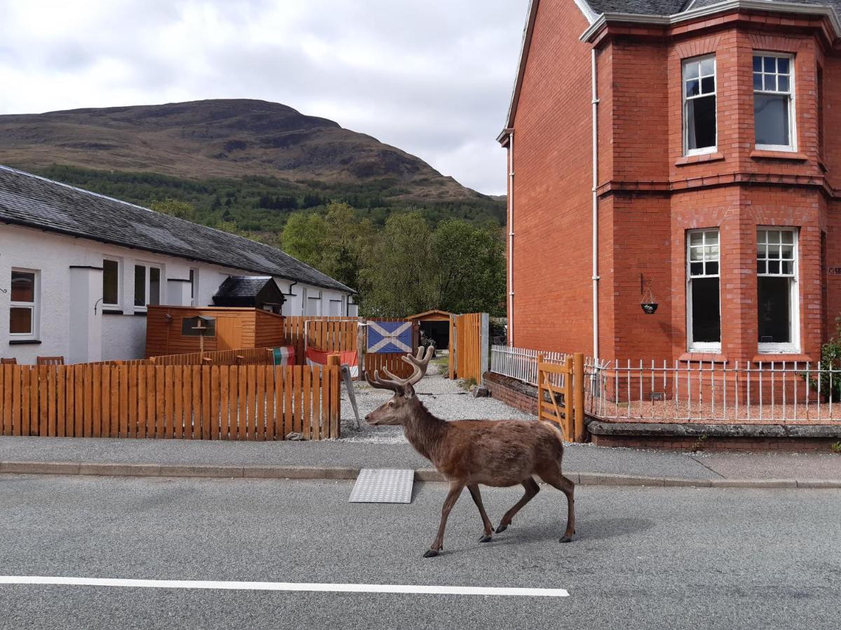 Etive Pod, West Highland Way Holidays คินลอคคลีเวน ภายนอก รูปภาพ