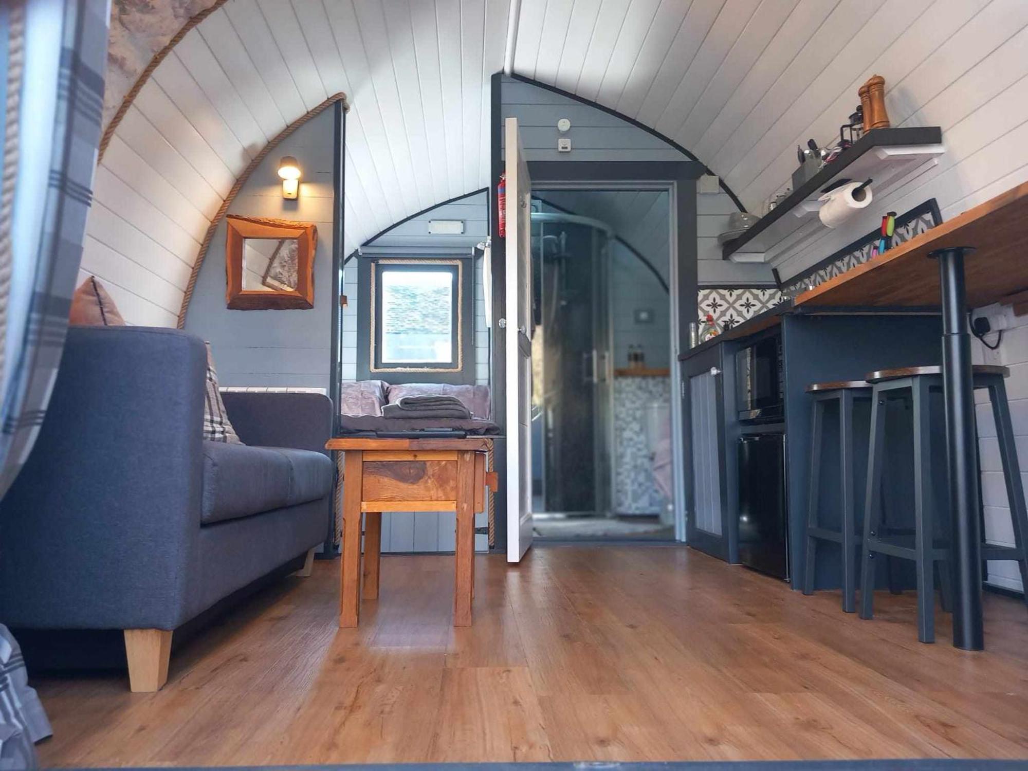 Etive Pod, West Highland Way Holidays คินลอคคลีเวน ภายนอก รูปภาพ